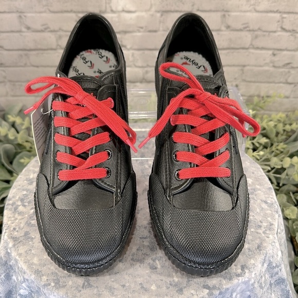 FEIYUE X STAPLE 1920 Black Leather Low Full Color Pigeon Sneakers Men’s 8🖤NWT - Picture 3 of 12